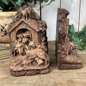 Vintage Composite Bookends of Spaniel Dogs & Puppies in Doghouse with Cat